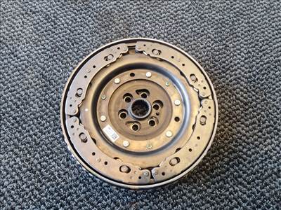 RENAULT CAPTUR II, RENAULT CLIO V, RENAULT MEGANE IV, RENAULT TALISMAN, RENAULT KADJAR, NISSAN QASHQAI II, NISSAN X-TRAIL T32 Kettős tömegű Lendkerék