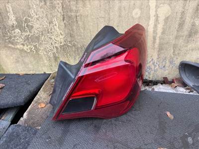 Opel Corsa E OPEL CORSA E Jobb Hátsó Lámpa