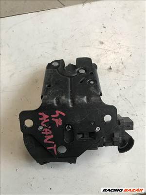 Audi A6 (C6 - 4F) AVANT / csomagtér zár