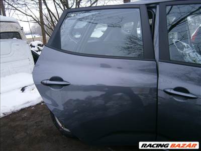 Kia Venga jobb hátsó ajtó /komplett
