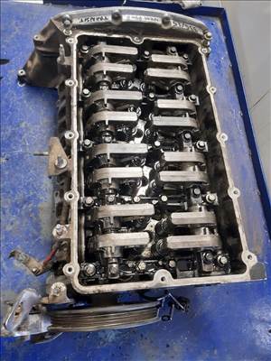 Ford Transit 00-06 Hengerfej + Vezérműtengely + Bordáskerék