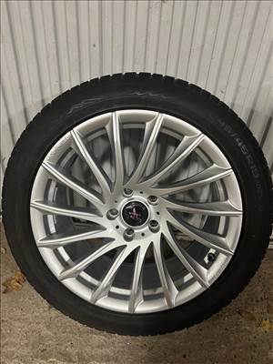 Tesla model S alufelni újszerű téli gumival 4 db