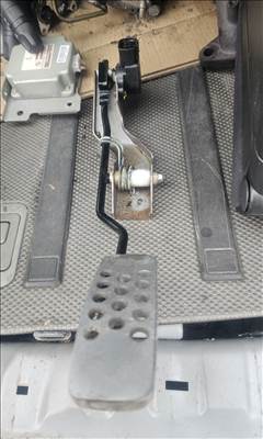 Nissan X-Trail (T30) Elektromos Gázpedál 