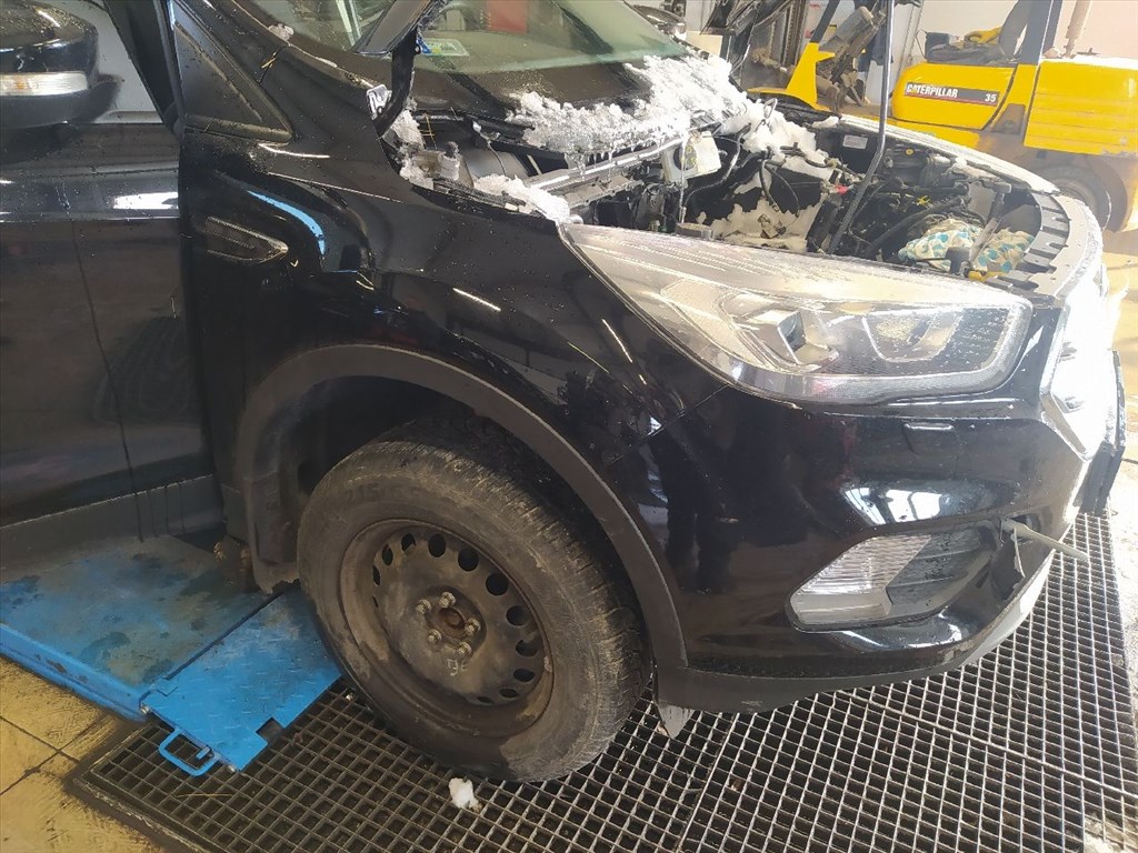 FORD KUGA II 1.5 EcoBoost - Bontódik! 22. kép