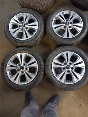 Kia Venga 5x114.3-as 6x16 újszerű (gyári felni) alufelni, 205/55R16 Firestone nyári gumi sxx4