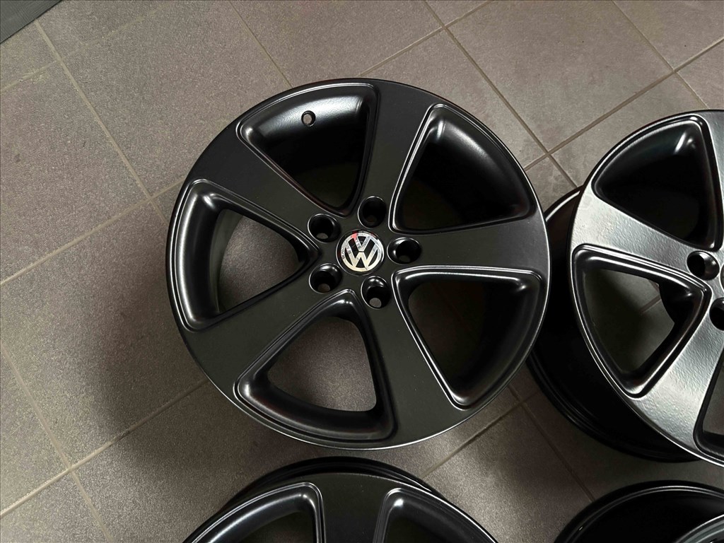 VW T5 T6 17" 5x120 fekete alufelni eladó 17 coll Transporter Multivan 3. kép