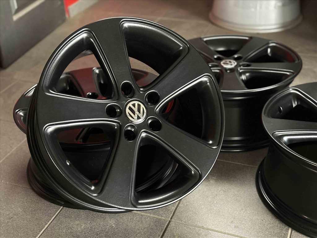 VW T5 T6 17" 5x120 fekete alufelni eladó 17 coll Transporter Multivan 7. kép