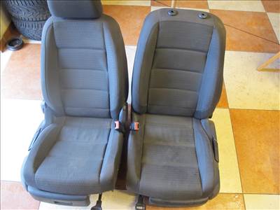 Volkswagen Touran I bal első ülés,jobb első ülés