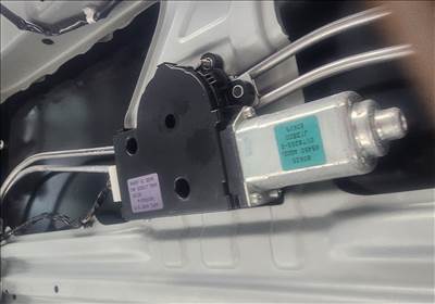 Subaru Outback III (BL/BP) Tetöablak mozgató motor 