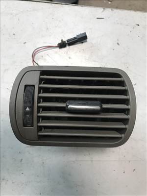 Audi A3 (8L) / bal légbefúvó