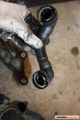 Volkswagen Polo V 1.2 kartergáz visszavezető cső (03P103493A)