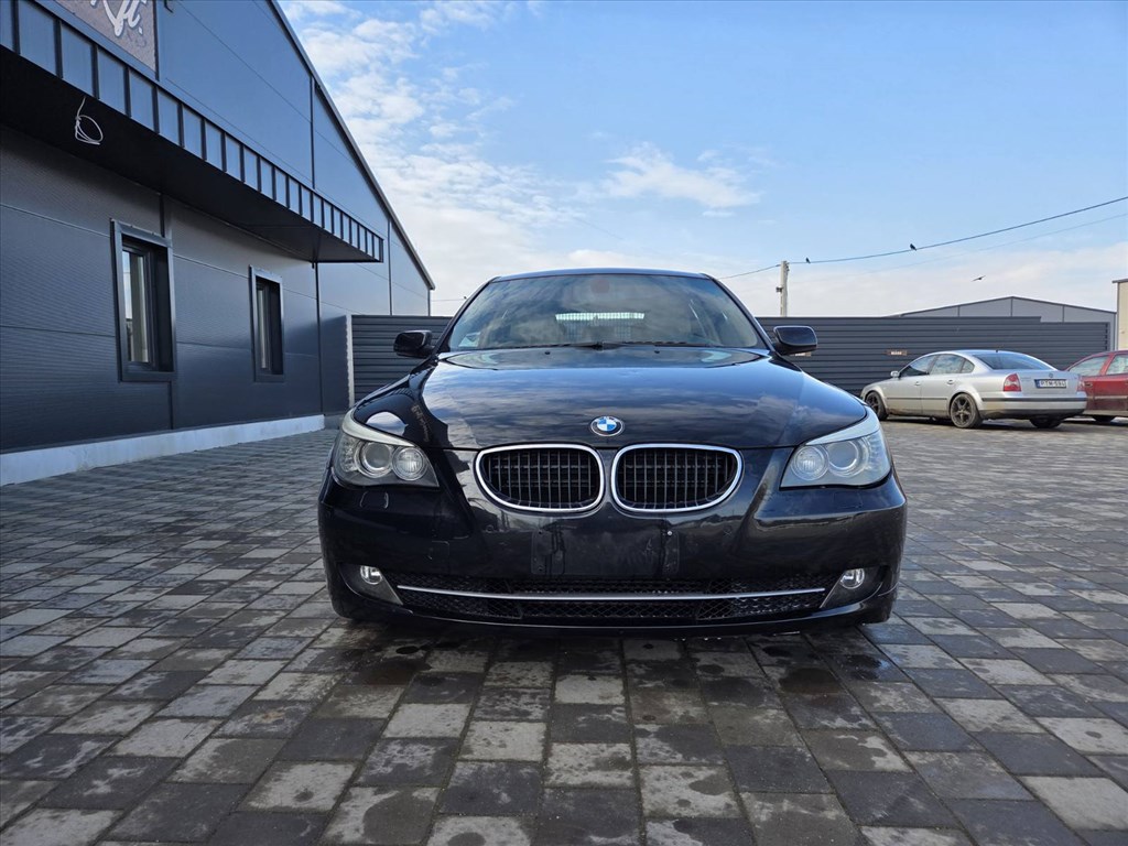 BMW 520 (E60/E61) bontott alkatrészei 6. kép
