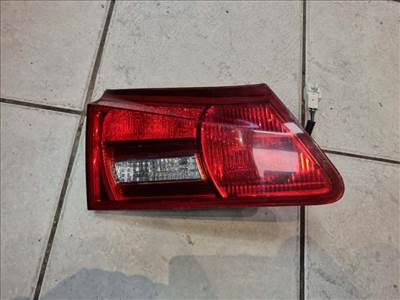 Lexus IS II bal hátsó belső lámpa