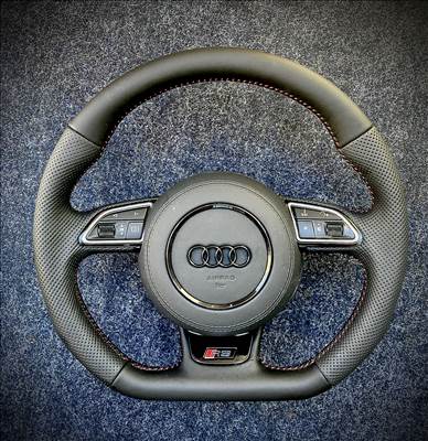 Eladó Audi B8 FL, 4G-s  vágott aljú gyári új kormány, sima és F1-es.2011-2018. Bp/posta 