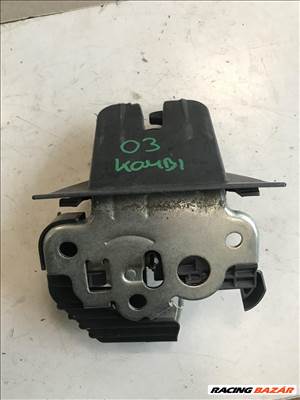 Skoda Octavia III Kombi csomagtér zár