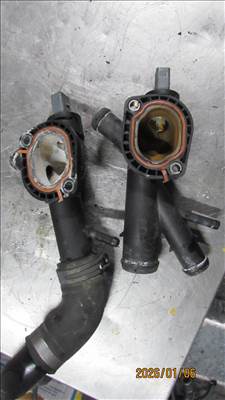 Volkswagen Golf VI 1.6 TDI Hűtővíz elosztó cső 03L121131AA