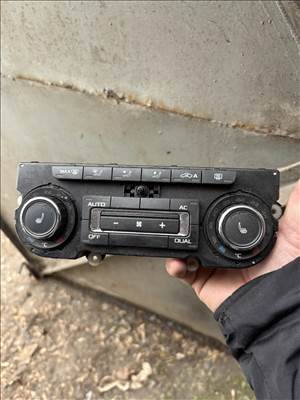 Skoda Octavia II Fűtéskapcsoló 3T0 907 044 BS 5hb00974985