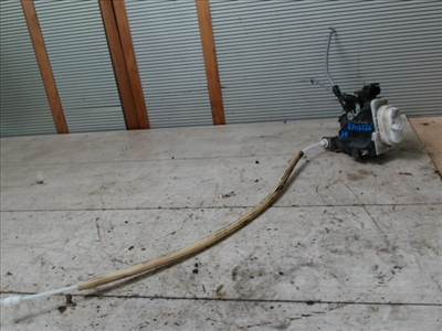 AUDI A4 94-98 Bal első ajtó zárszerkezet központi záras