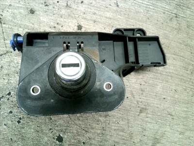 OPEL CORSA C 00-06 Csomagtérajtó zárszerkezet