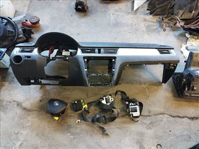 Skoda Rapid komplett légzsák szett. Légzsákok+indító+övek