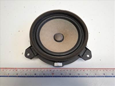Toyota Yaris (XP130) bal hátsó hangszóró 861600D370