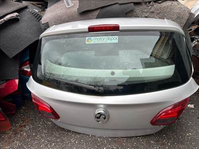 Opel Corsa E OPEL CORSA E Csomagtérajtó (Részeivel)
