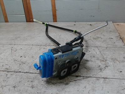 AUDI A4 94-98 Jobb hátsó ajtó zárszerkezet központi záras