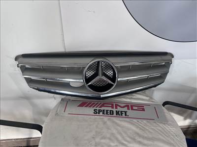 Mercedes C-osztály W204 gyári díszrács (hibás)