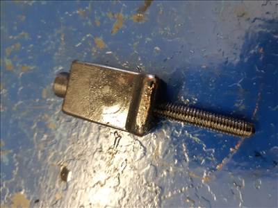 Volkswagen Passat B6 Porlasztó Leszorító