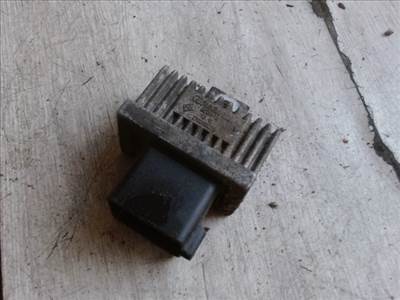 RENAULT Kangoo 2003.01 - 2008.01 Izzítórelé