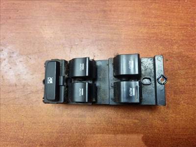 Hyundai i40 bal első ablakemelő kapcsoló 935703Z550