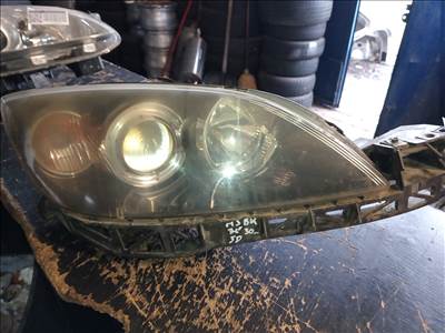 Mazda 3 (BK) Jobb fényszóró  p2951