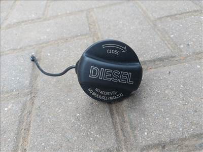 BMW 1-es,F20, 3-as,F30, 5-ös,F10,G30, 7-es,F01,G11, X1,F48, X3,F25 tanksapka, gyári, diesel