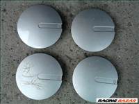 Gyári Volkswagen felniközepek , kupakok eladók ! 