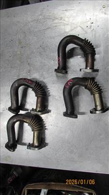 Volkswagen Golf VI 1.6 TDI EGR Hűtő Cső 03P131521B