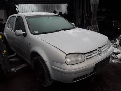Volkswagen Golf IV 1.4 16V Jobb első ajtó üresen