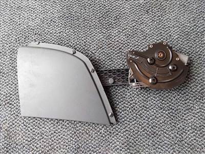 Opel Astra H tető zárszerkezet jobb 13228554