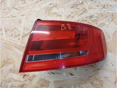 Audi A4 B8 Sedán (2008-2012) Jobb Hátsó Külső Lámpa 