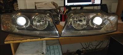 Audi A8 (D3 - 4E) Fényszorók