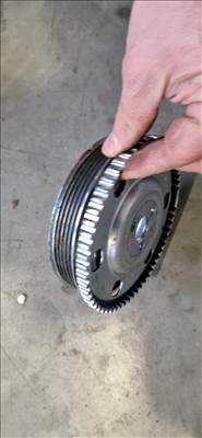 Fiat 1.4T főtengely ékszíjtárcsa 