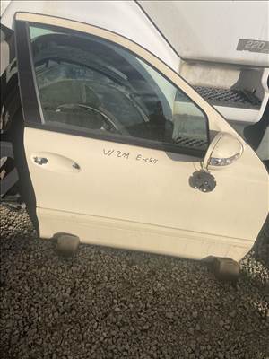 Mercedes W211 sedan jobb első ajtó