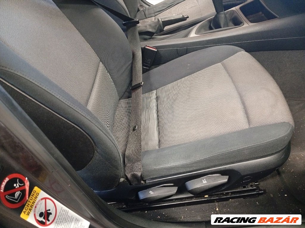 BMW 1 (E87) 118d - Bontódik! 24. kép