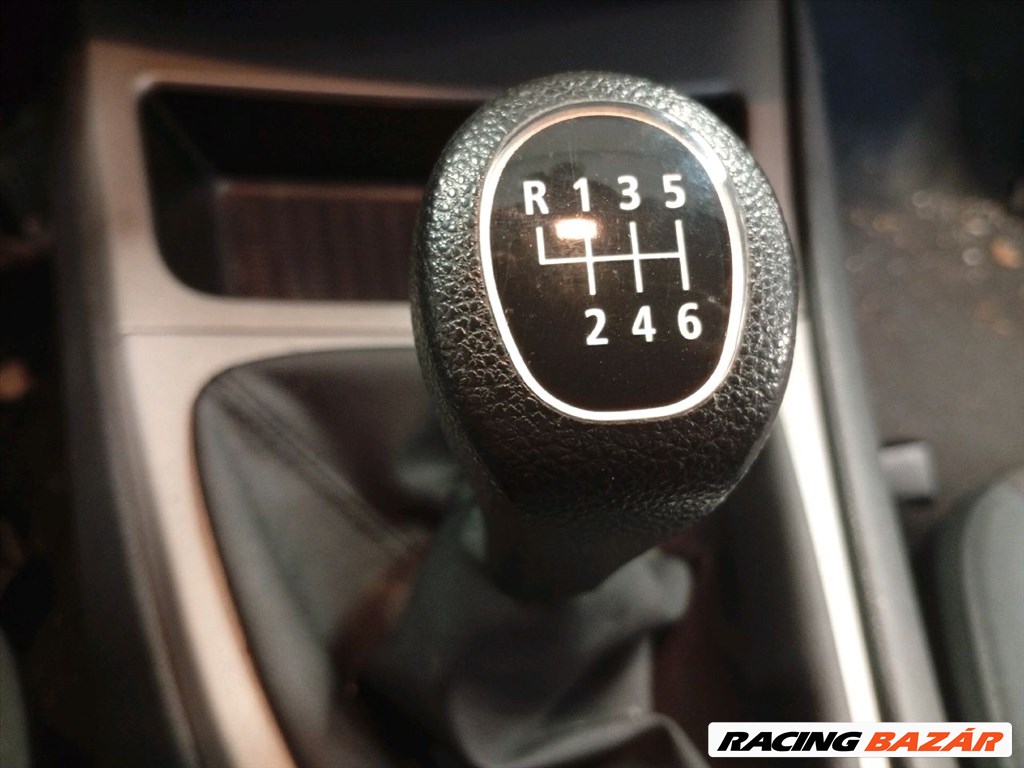 BMW 1 (E87) 118d - Bontódik! 33. kép