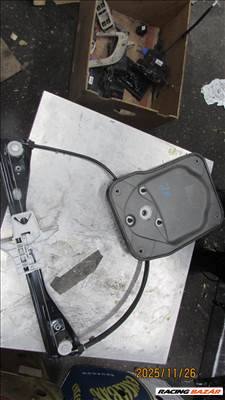 Skoda Roomster Ablakemelő szerkezet jobb első