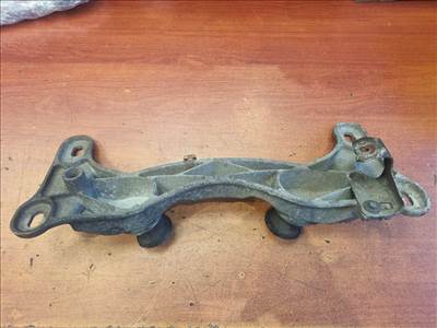 BMW 3 E90 Váltó Tartó Bak (Pozíciófüggetlen)