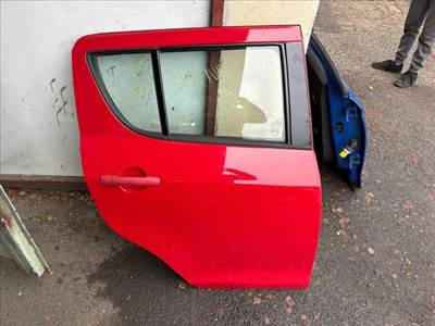 Suzuki Swift V SUZUKI SWIFT IV (FZ, NZ) Jobb hátsó Ajtó (Részeivel)