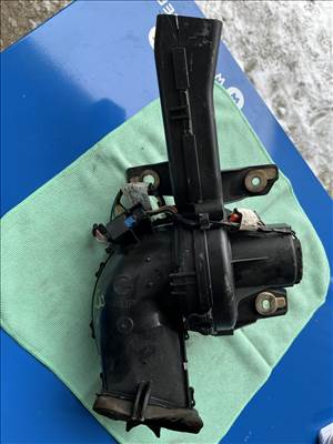 Peugeot 5008 I fűtőmotor  9683441680