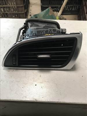 Audi A6 (C7 - 4G) jobb légbefúvó