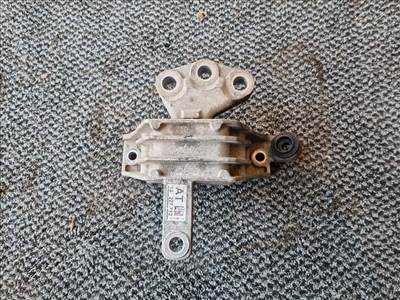 Opel Insignia A jobb motortartó bak (motorkód: A20DTH) 13227712