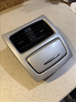 BMW E92/93 Hátsó Középkonzol Szellőző 51169148505